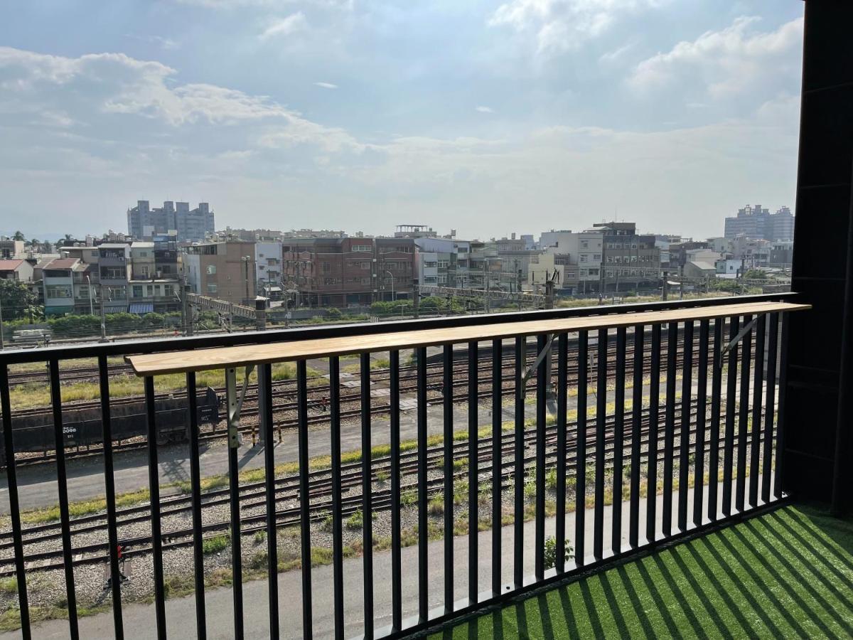 梨幸日和 Good Days In Liko Acomodação com café da manhã Kaohsiung Exterior foto